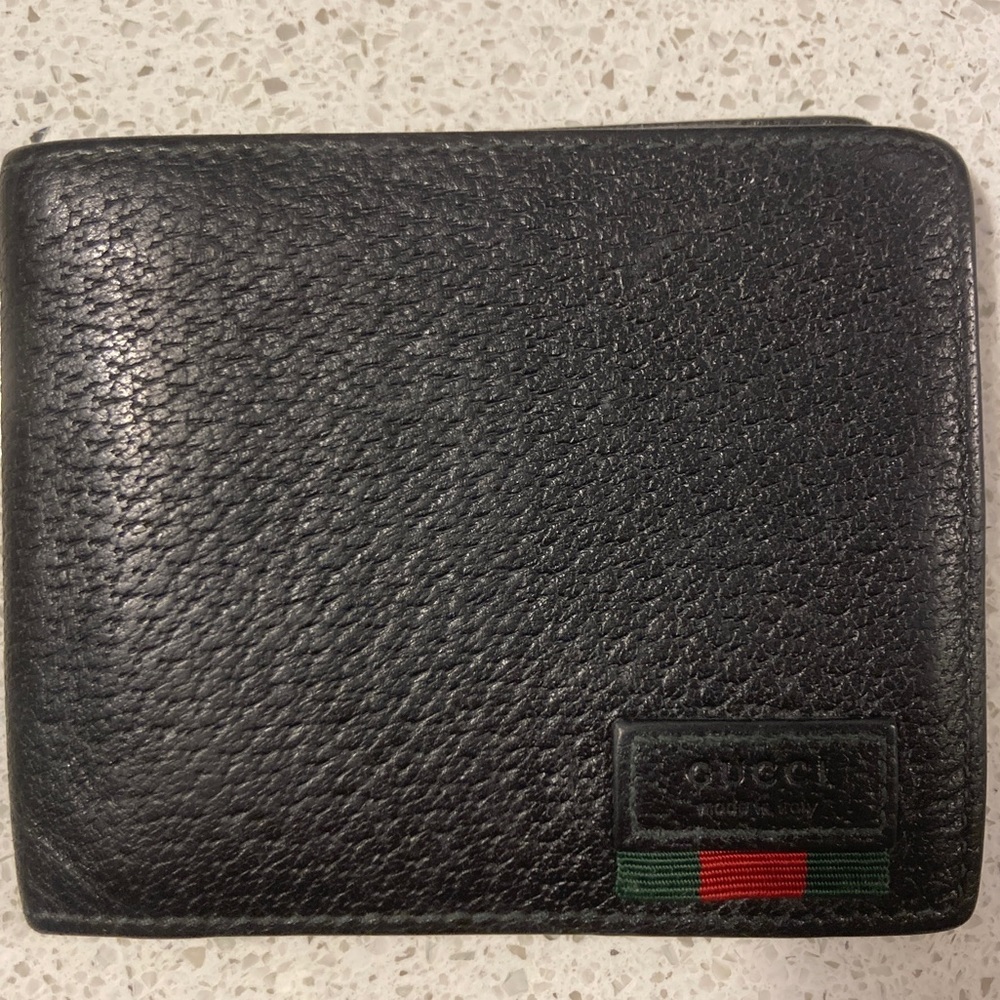 Gucci bi-fold men’s wallet